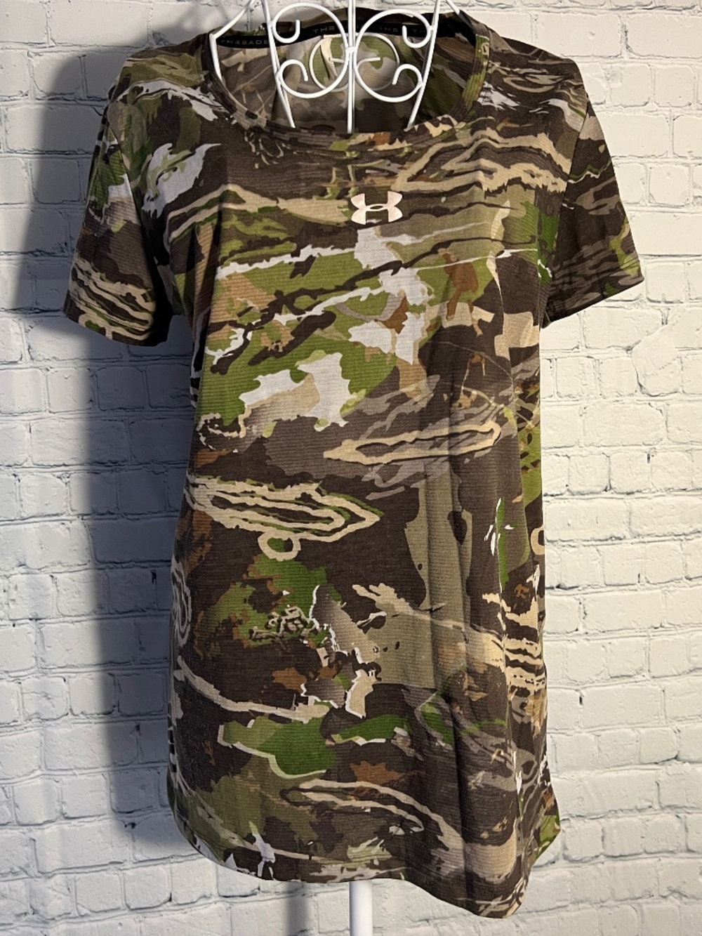 Under Armour Heat Gear Camo Short Sleeve Women’s Top
